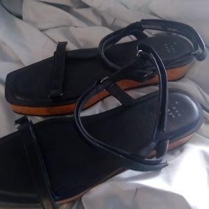 Women's black sandals size 9.5